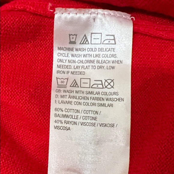 Heart Sleeve Sweater V-Neck HighLow hem SideSlits in Vibrant Red - Picture 8 of 11